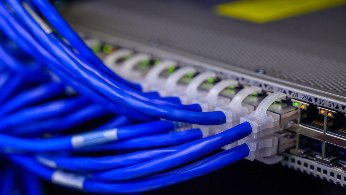 闪连VPN 弱网延迟治理的传输协议调优界面